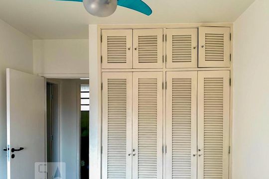 Banheiro de apartamento à venda com 2 quartos, 75m² em Vila Mariana, São Paulo
