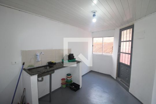 Casa para alugar com 1 quarto, 40m² em Jardim Palmira, Guarulhos