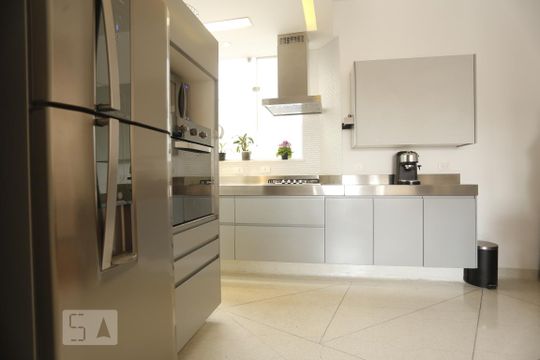 Cozinha de apartamento à venda com 2 quartos, 105m² em Jardim Paulista, São Paulo