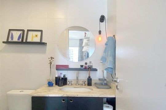 Banheiro de apartamento para alugar com 1 quarto, 33m² em Barra Funda, São Paulo