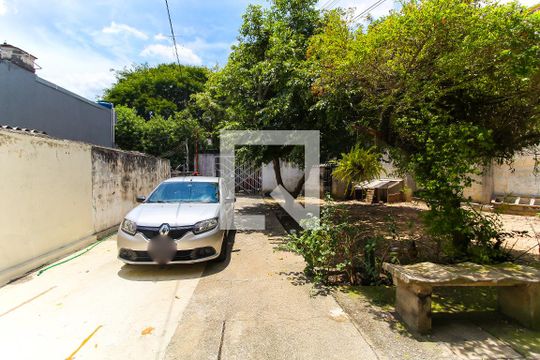 Quintal de casa à venda com 2 quartos, 165m² em Limoeiro, São Paulo