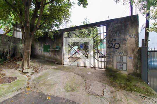 Fachada de casa à venda com 2 quartos, 165m² em Limoeiro, São Paulo