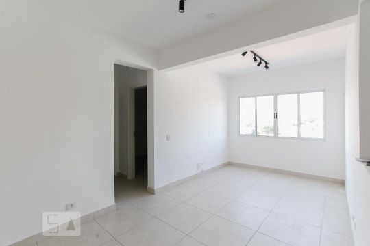 Sala de apartamento para alugar com 2 quartos, 53m² em Vila Guarani (zona Sul), São Paulo