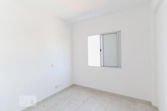 Quarto 1 de apartamento para alugar com 2 quartos, 53m² em Vila Guarani (zona Sul), São Paulo