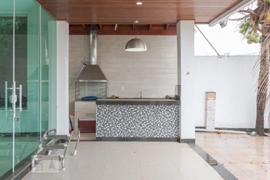 Churrasqueira de casa à venda com 5 quartos, 890m² em Parque Taquaral, Campinas