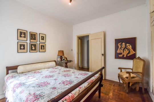 Suíte 1 de casa à venda com 3 quartos, 511m² em Vila Madalena, São Paulo