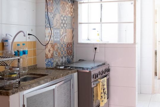 Cozinha de apartamento à venda com 2 quartos, 78m² em Grajaú, Rio de Janeiro