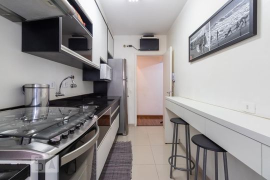 Cozinha de apartamento à venda com 3 quartos, 79m² em Vila Nova Conceição, São Paulo