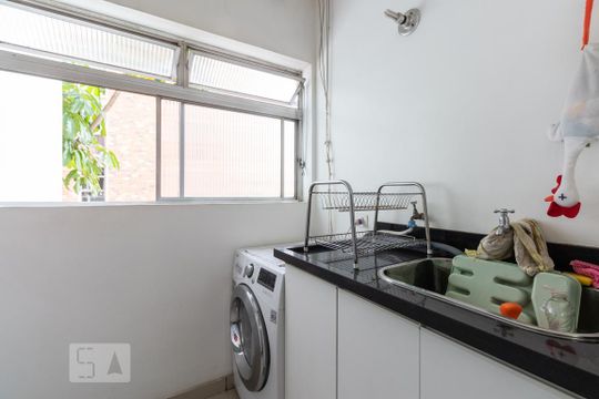 Area de Serviço de apartamento à venda com 3 quartos, 79m² em Vila Nova Conceição, São Paulo