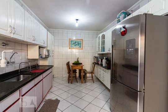 Cozinha de casa à venda com 3 quartos, 286m² em Vila Lageado, São Paulo