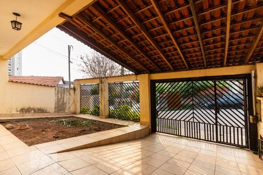 Garagem de casa à venda com 3 quartos, 286m² em Vila Lageado, São Paulo