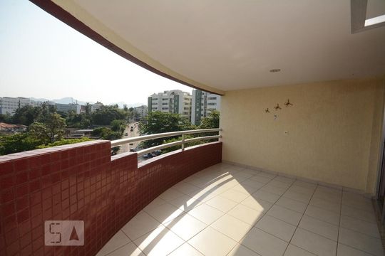 Varanda de apartamento à venda com 4 quartos, 102m² em Pechincha, Rio de Janeiro