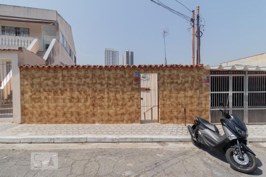 Frente imóvel de casa à venda com 1 quarto, 105m² em Vila Palmeiras, São Paulo