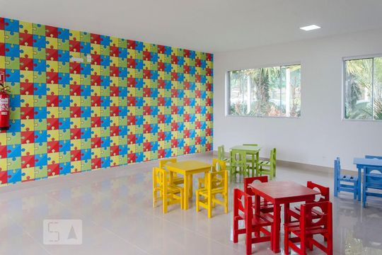 Área externa de apartamento à venda com 2 quartos, 44m² em São José, Canoas