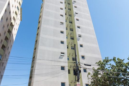 Fachada do condomínio de apartamento à venda com 2 quartos, 57m² em Vila Augusta, Guarulhos