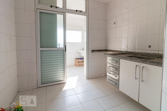 Cozinha de apartamento à venda com 2 quartos, 57m² em Vila Augusta, Guarulhos