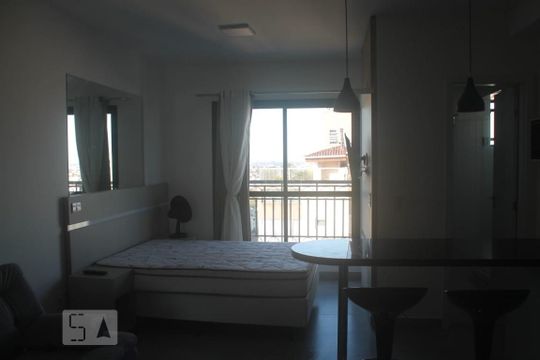 Dormitório de kitnet/studio para alugar com 1 quarto, 29m² em Guaíra, Curitiba