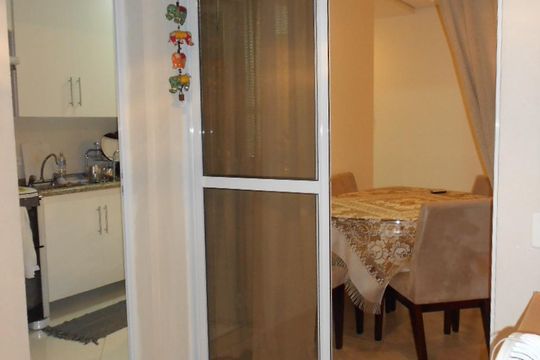 Sala de apartamento à venda com 2 quartos, 58m² em Vila Osasco, Osasco