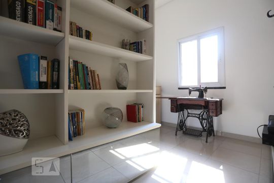 Escritório de casa à venda com 5 quartos, 600m² em Vila Indiana, São Paulo