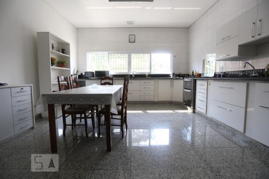Cozinha de casa à venda com 5 quartos, 600m² em Vila Indiana, São Paulo