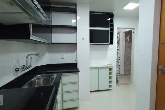 Cozinha de apartamento à venda com 1 quarto, 41m² em Botafogo, Rio de Janeiro