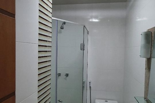 Banheiro de apartamento à venda com 1 quarto, 41m² em Botafogo, Rio de Janeiro