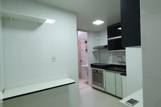 Cozinha de apartamento à venda com 1 quarto, 41m² em Botafogo, Rio de Janeiro