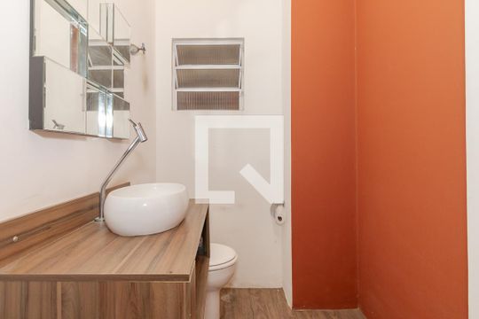 Lavabo de casa à venda com 3 quartos, 220m² em Jardim das Acácias, São Paulo