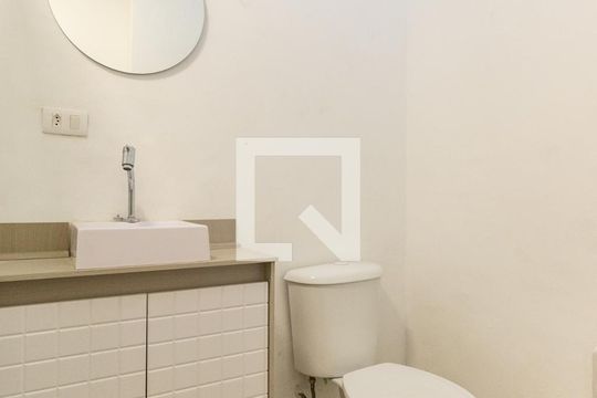 Banheiro de casa à venda com 2 quartos, 80m² em Santana, São Paulo