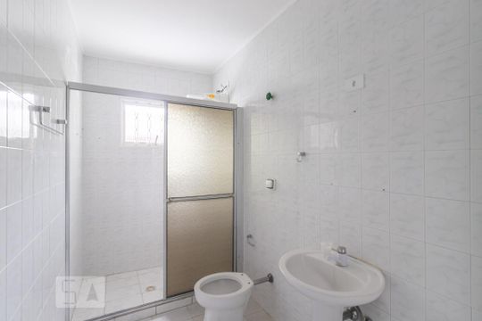 Banheiro 2 de casa à venda com 2 quartos, 165m² em Parque Boturussu, São Paulo