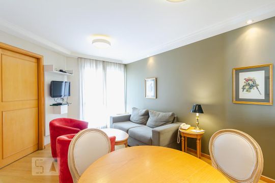 Sala de apartamento para alugar com 2 quartos, 58m² em Indianópolis, São Paulo