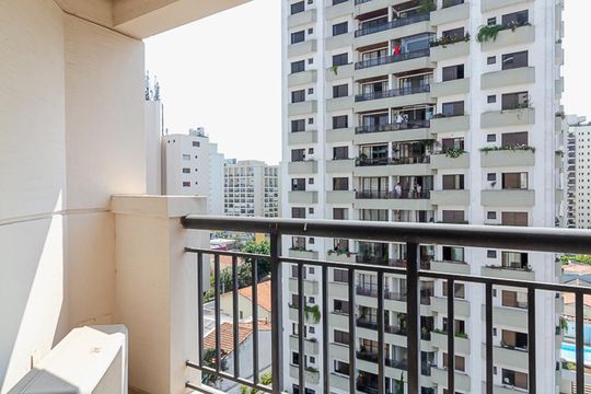 Varanda de apartamento para alugar com 2 quartos, 58m² em Indianópolis, São Paulo