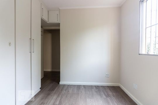 Quarto 2 de apartamento para alugar com 2 quartos, 70m² em Vila Osasco, Osasco