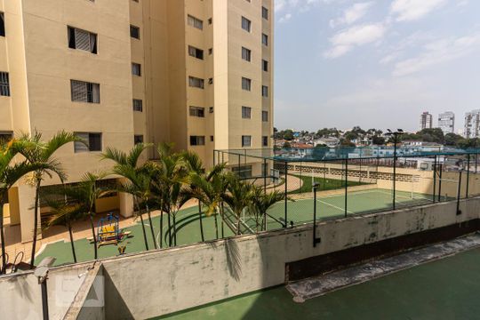 Vista de apartamento para alugar com 2 quartos, 70m² em Vila Osasco, Osasco