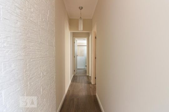 Corredor de apartamento para alugar com 2 quartos, 70m² em Vila Osasco, Osasco
