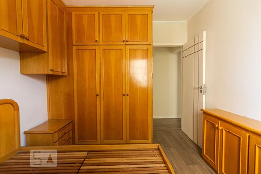 Quarto 1 de apartamento para alugar com 2 quartos, 70m² em Vila Osasco, Osasco