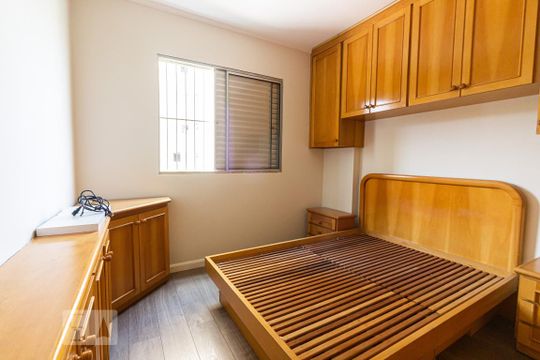 Quarto 1 de apartamento para alugar com 2 quartos, 70m² em Vila Osasco, Osasco
