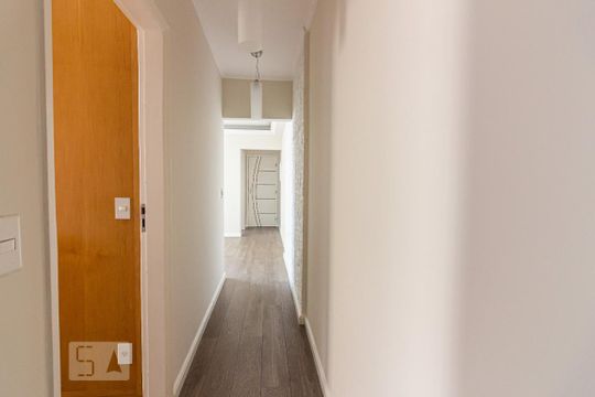Corredor de apartamento para alugar com 2 quartos, 70m² em Vila Osasco, Osasco
