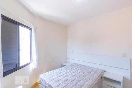 Suíte de apartamento para alugar com 2 quartos, 60m² em Chora Menino, São Paulo