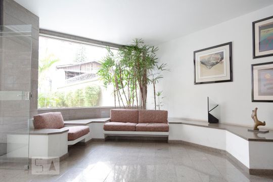 Hall de Entrada de apartamento à venda com 3 quartos, 175m² em Santa Cecilia, São Paulo