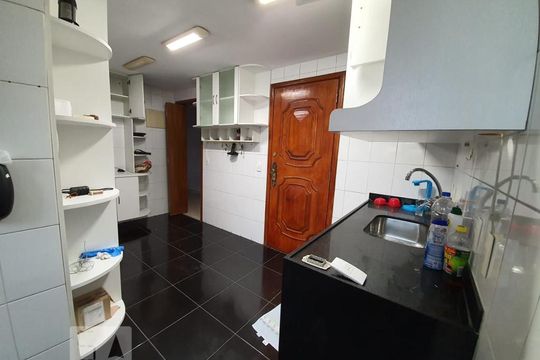 Cozinha de apartamento à venda com 3 quartos, 240m² em Tijuca, Rio de Janeiro