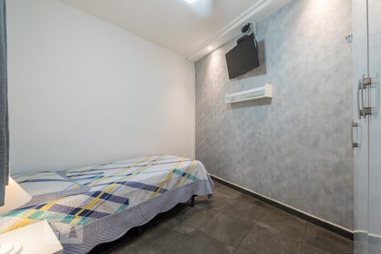 Quarto 2 de casa à venda com 3 quartos, 100m² em Santo Amaro, São Paulo