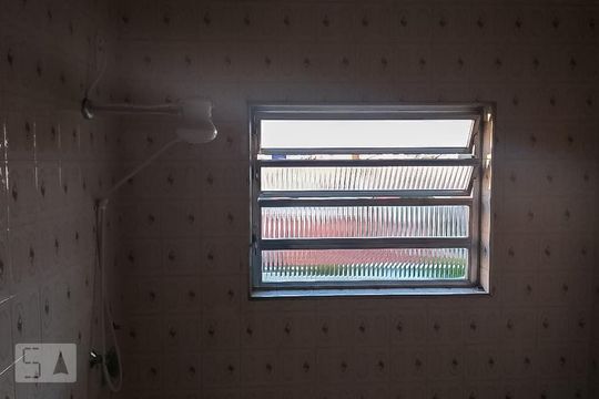Banheiro de casa para alugar com 2 quartos, 120m² em Vila Matilde, São Paulo