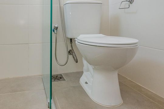 Banheiro de apartamento à venda com 1 quarto, 47m² em Buritis, Belo Horizonte