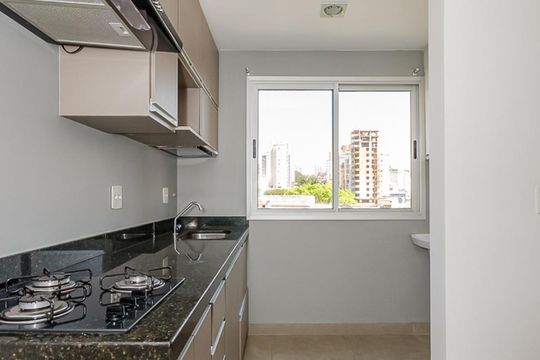 Cozinha de apartamento à venda com 1 quarto, 47m² em Buritis, Belo Horizonte