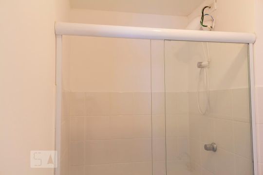 Banheiro de kitnet/studio à venda com 1 quarto, 35m² em Cambuci, São Paulo