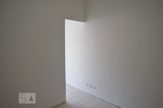 Sala de kitnet/studio para alugar com 1 quarto, 28m² em Santa Teresa, Rio de Janeiro