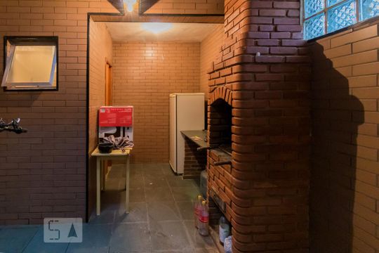 Churrasqueira de casa à venda com 2 quartos, 70m² em Limoeiro, São Paulo