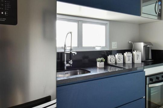Cozinha de apartamento para alugar com 2 quartos, 50m² em Vila Bertioga, São Paulo