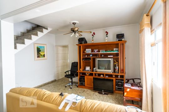 Sala de casa para alugar com 3 quartos, 370m² em Parque São Jorge, São Paulo